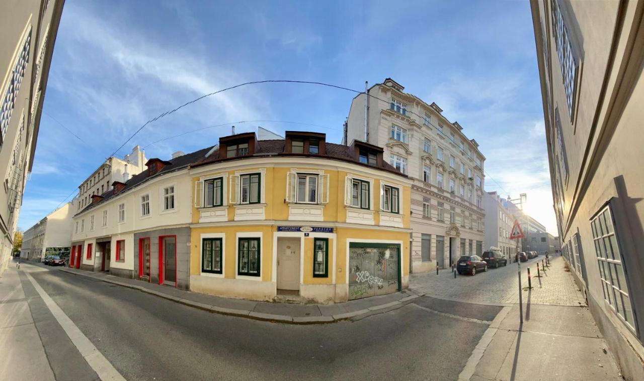 Appartement Pension 700M Zum Ring Виена Екстериор снимка